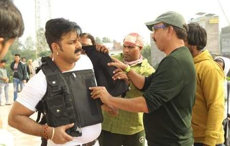 ‘पावर स्टार’ से सुर्खियों में है पवन सिंह और फिरोज खान की जोड़ी