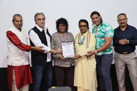 Sunil Pal, Dilip Sen, Ali Khan, Ketan Karade, Ramesh Goyal, Writer Deepak Desai, And Restaurant Owner Mohammad Bhai Honored At The KCF ‘Bollywood Legends Film Festival 2026’ Organized By Dr. Krishna Chouhan