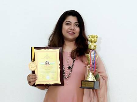 From Astrology To Spiritual Healing: Dr. Maahi Agrawal Makes Her Mark In India Book Of World Records